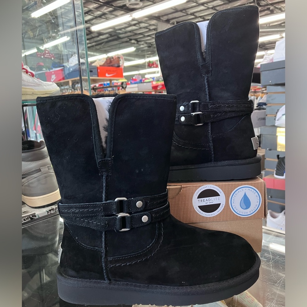 NEW UGG Palisade 1007700 Black Suede Boots